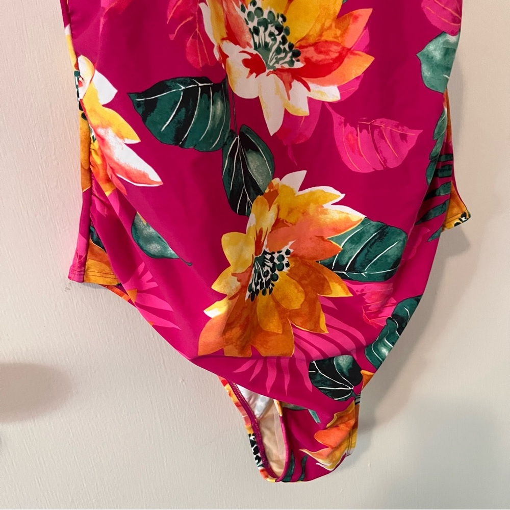New Kona Sol Tropical Floral One Piece Swimsuit Bathing Suit Women’s 18W Plus - Picture 4 of 9